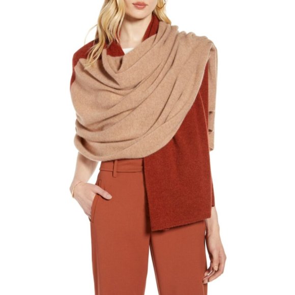 Ann Taylor beige oversized fringed scarf wrap - Picture 2 of 8